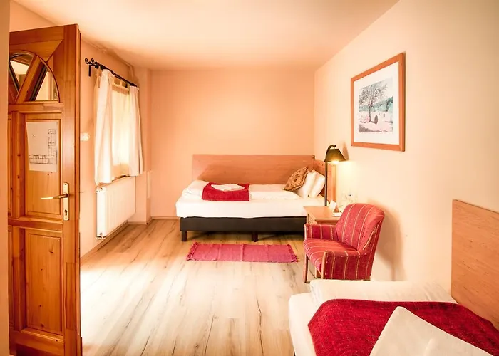 Opusztaszeri Erdei Wellness Vendeghaz 3* Opusztaszer