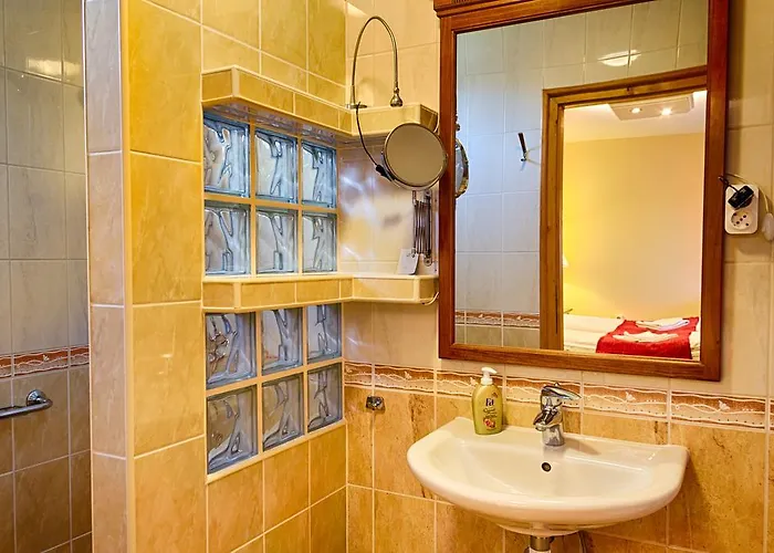 Opusztaszeri Erdei Wellness Vendeghaz Opusztaszer