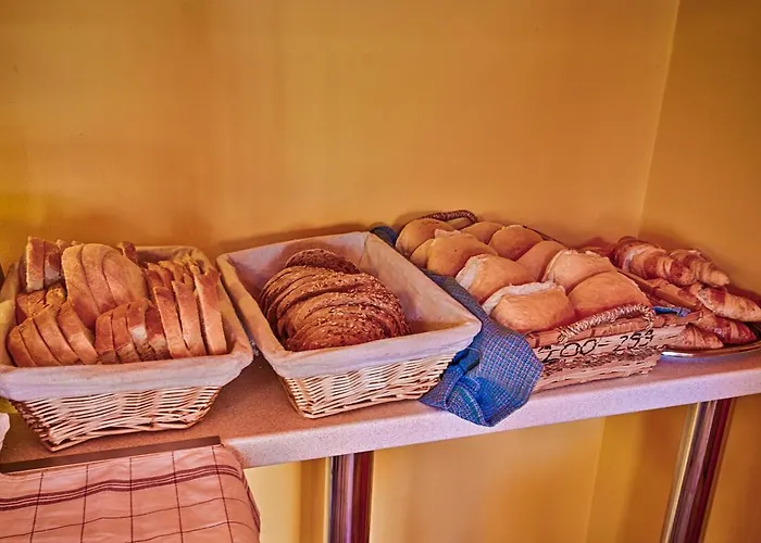 Opusztaszeri Erdei Wellness Vendeghaz Pensjonat 3*