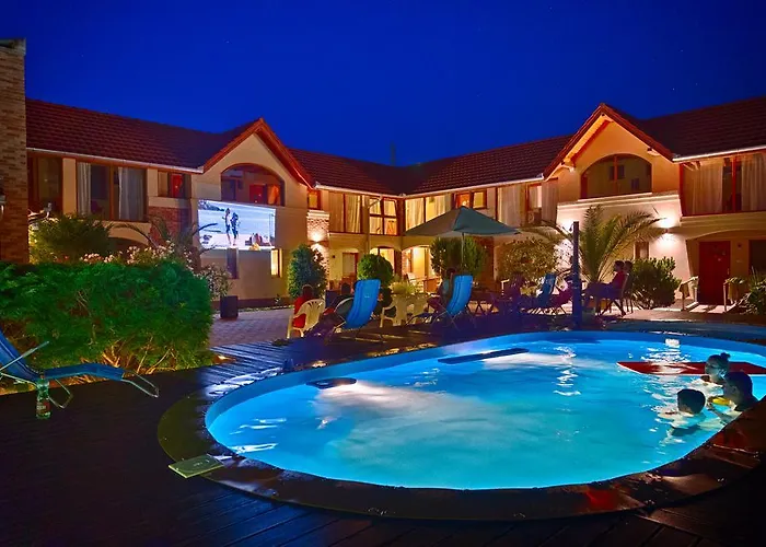 Pensjonat Opusztaszeri Erdei Wellness Vendeghaz Opusztaszer